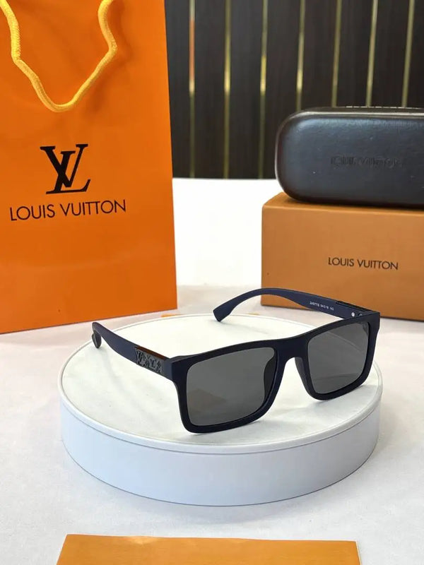 _Louis_vuitton_4577_matt_blue