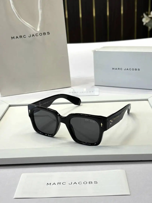 _Marc_jacobs_M1126_full_blk