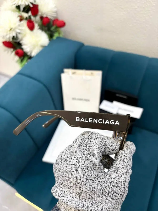 _Balenciaga_9182_
