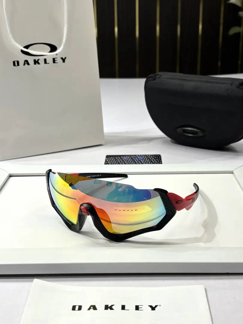 _Oakley_94001_