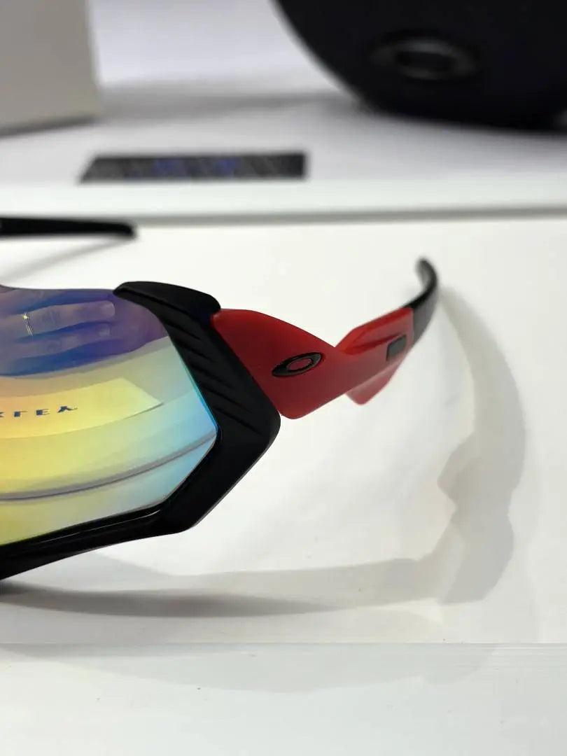 _Oakley_94001_