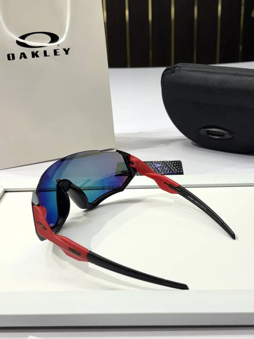 _Oakley_94001_