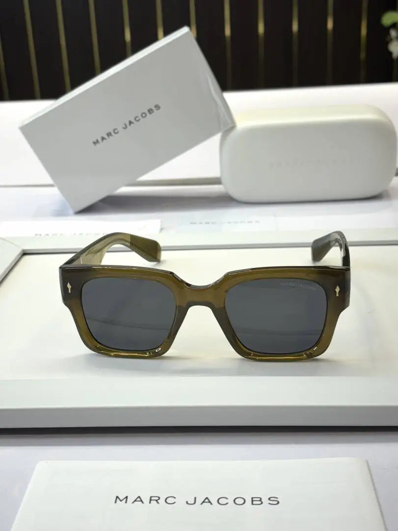 _Marc_jacobs_M11-26_green