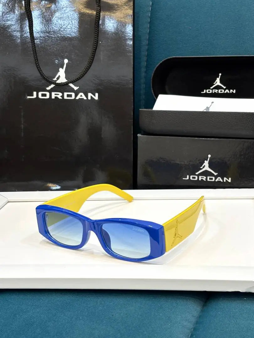 _Jorda_2109_yellow_blue Main image