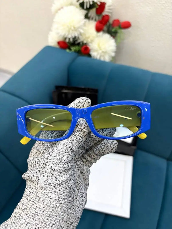 _Jorda_2109_yellow_blue
