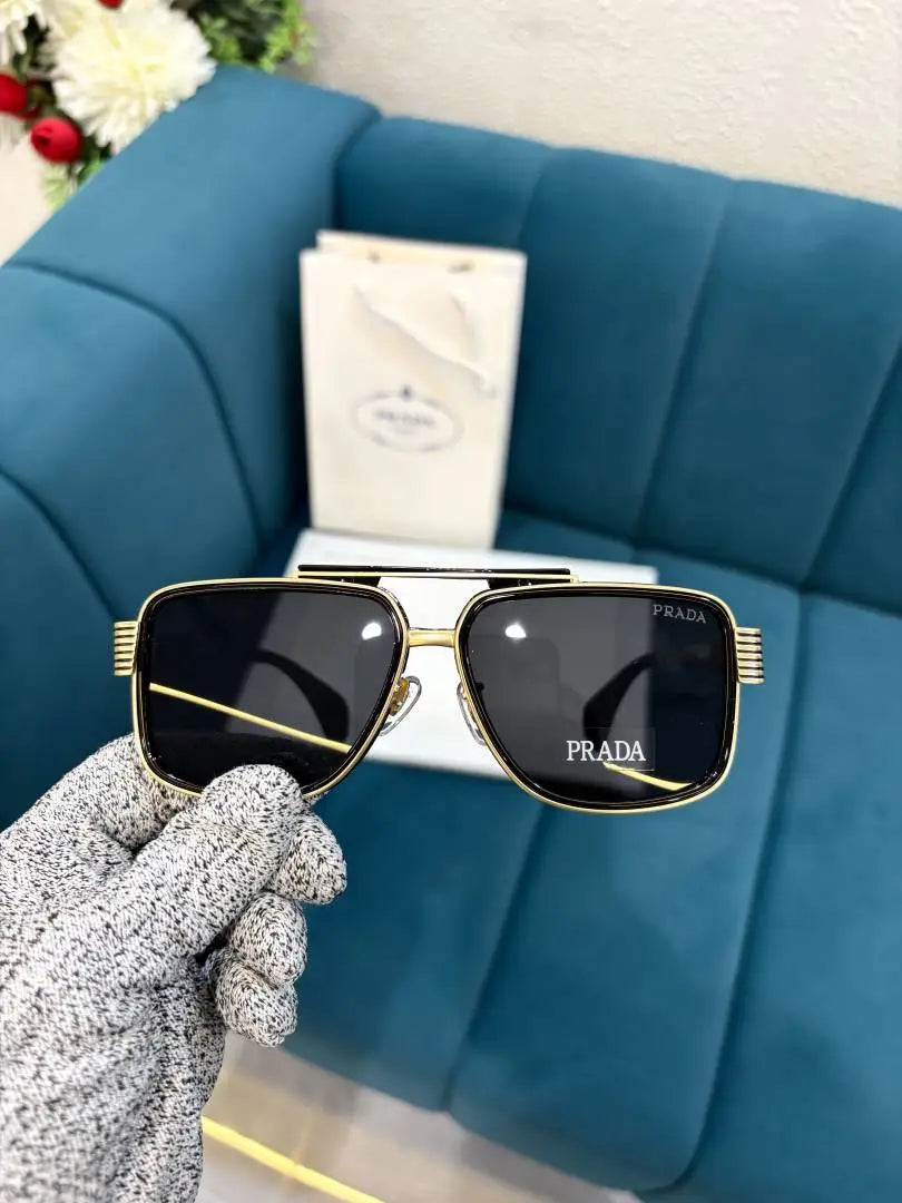 _Prada_1298_blk_gold Secondary image