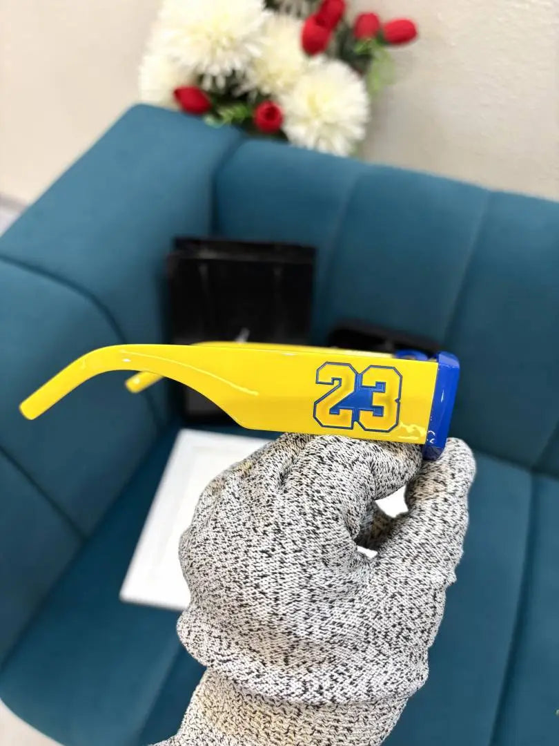 _Jorda_2109_yellow_blue