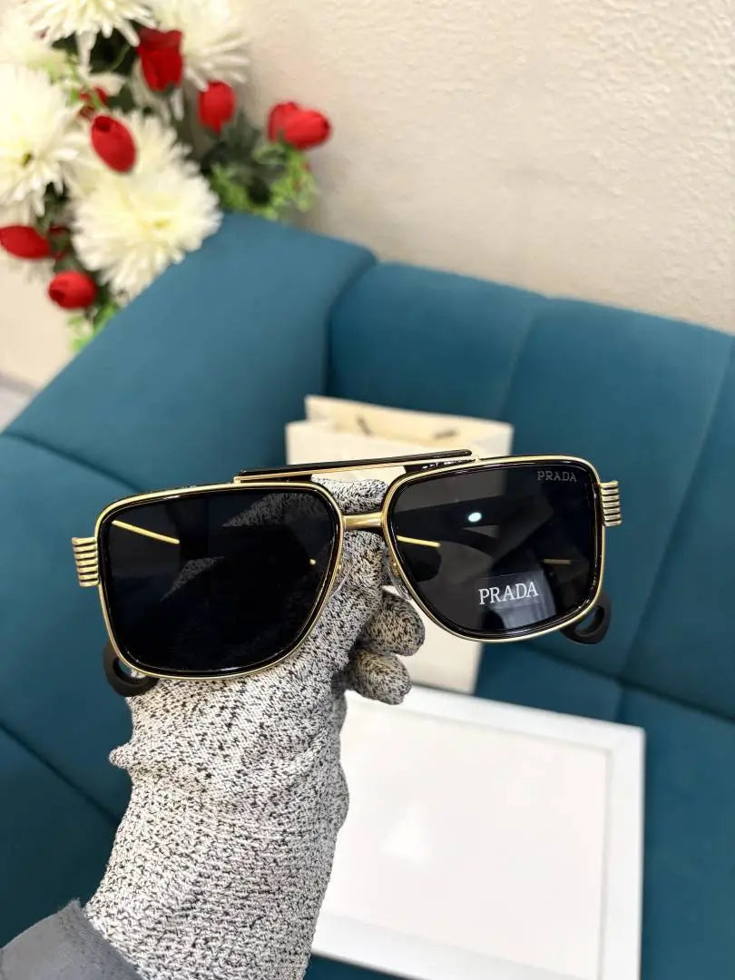 _Prada_1298_blk_gold