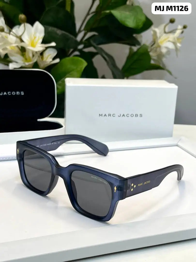 _Marc_jacobs_M1126_
