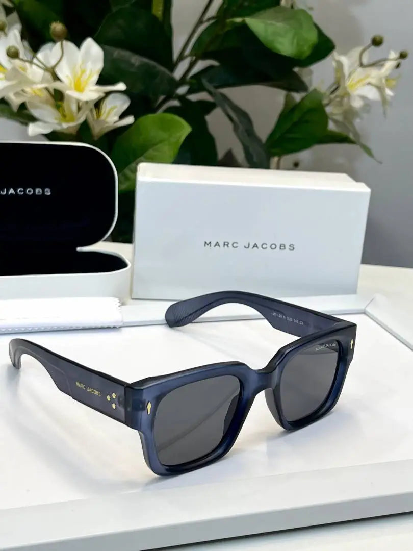 _Marc_jacobs_M1126_