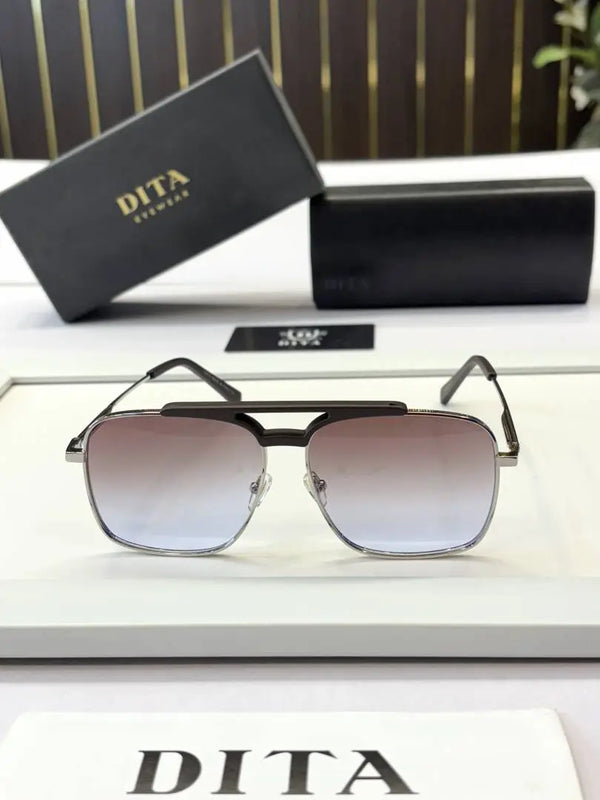 Dita_401_