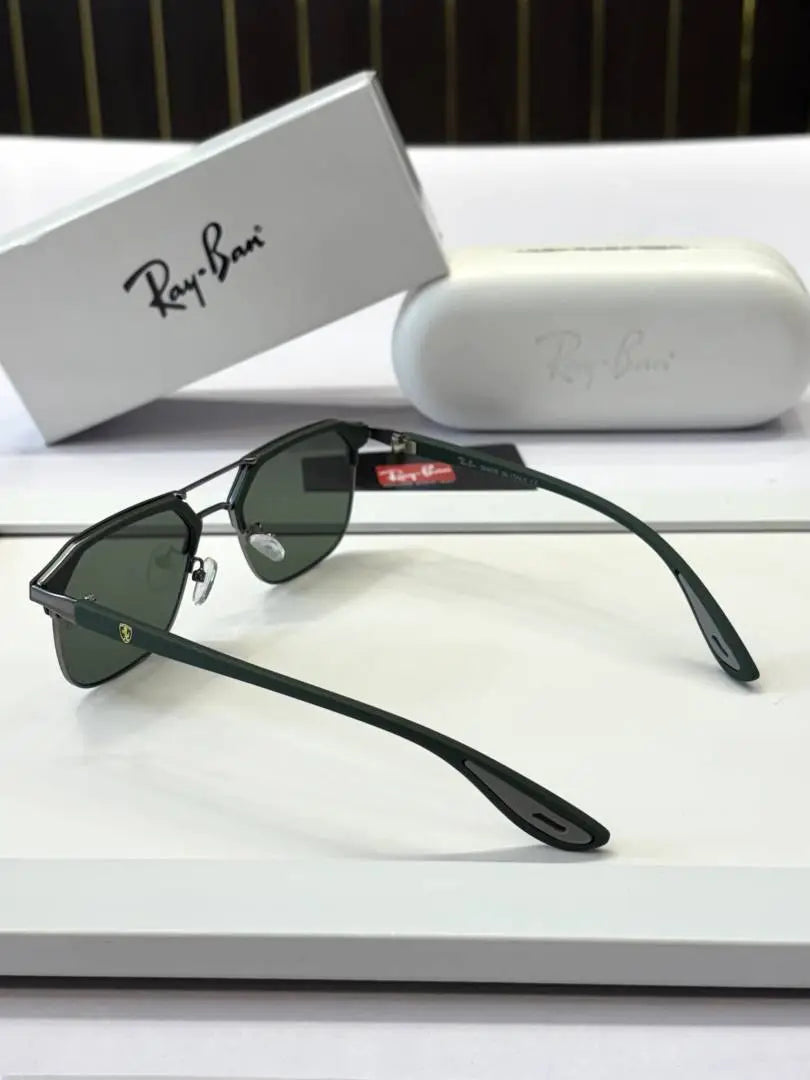 _Rayban_04_