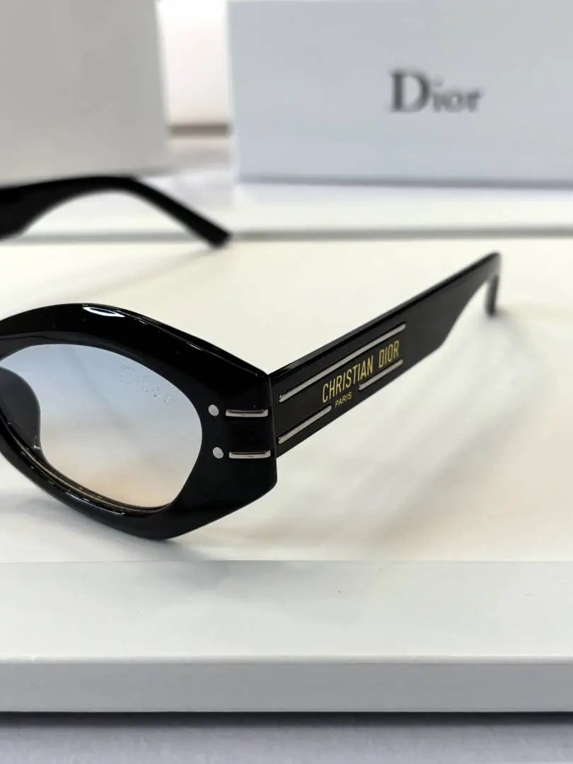 _Dior_3584_for_her
