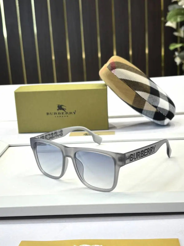 _Burberry_4358_grey