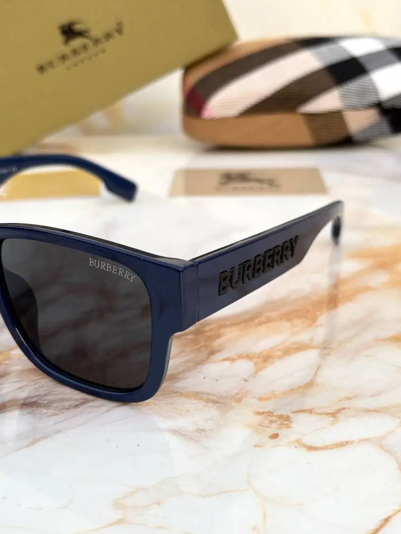 _Burberry_4358_blue_