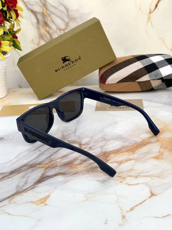 _Burberry_4358_blue_