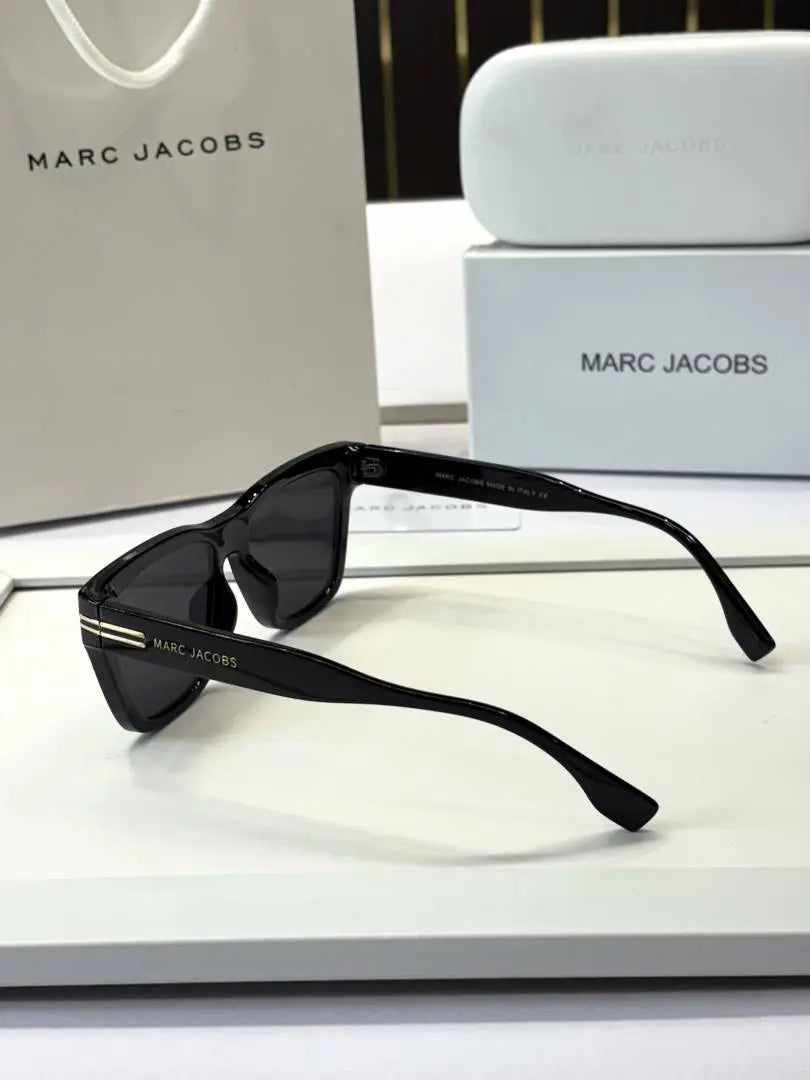 _Marc_jacobs_1002_blk