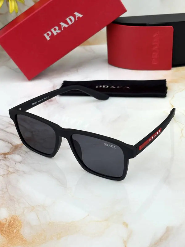 _Prada_4537_