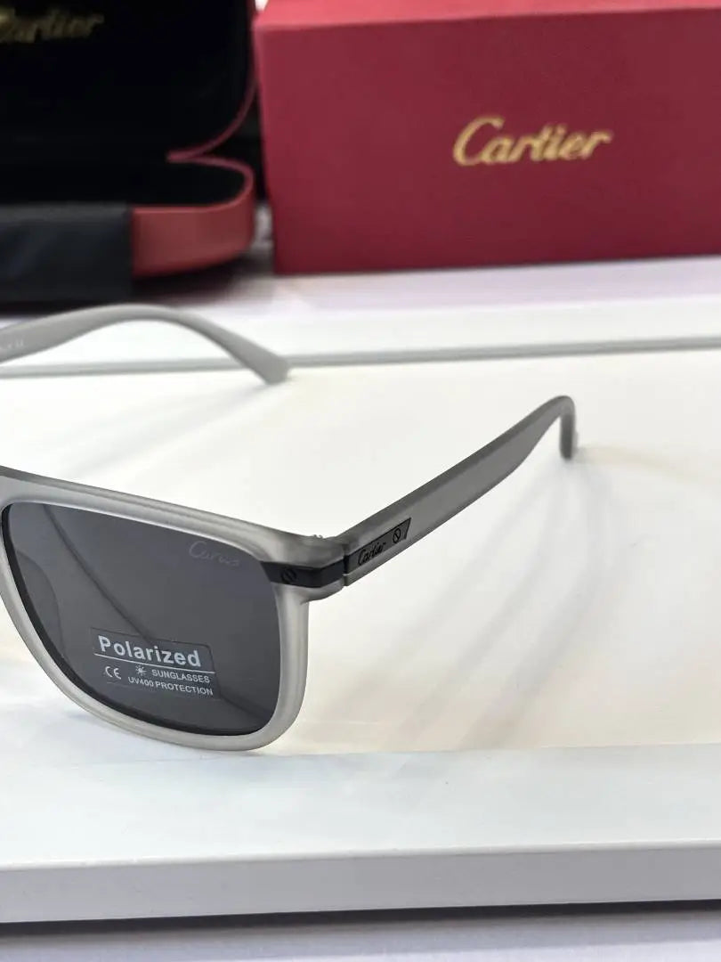_Cartier_145_grey