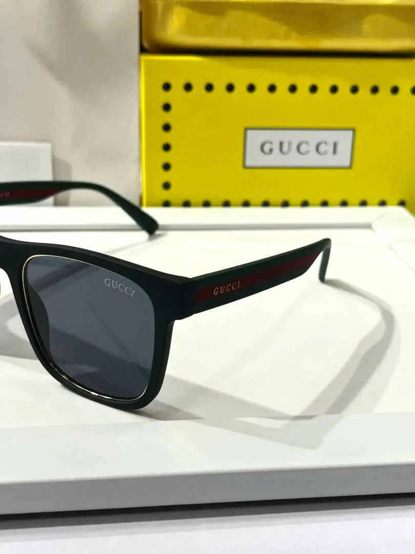 _Gucci_2051_