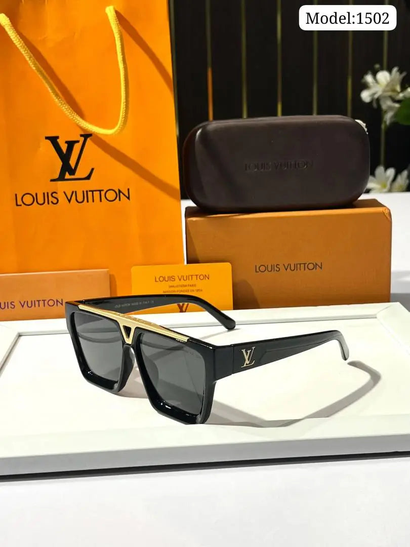 _Louis_vuitton_1502_blk_gold