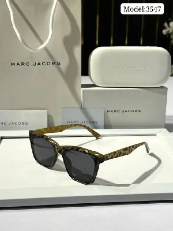 _Marc_jacobs_3547_