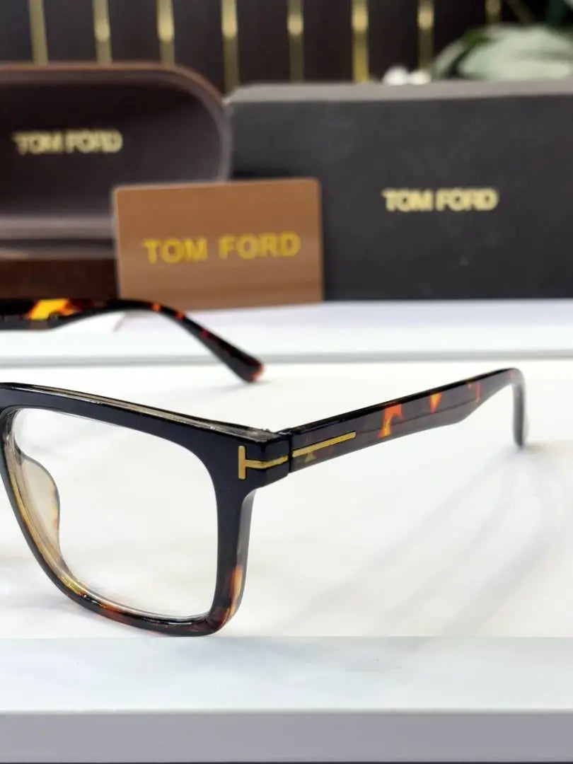 _Tom_ford_12_frame