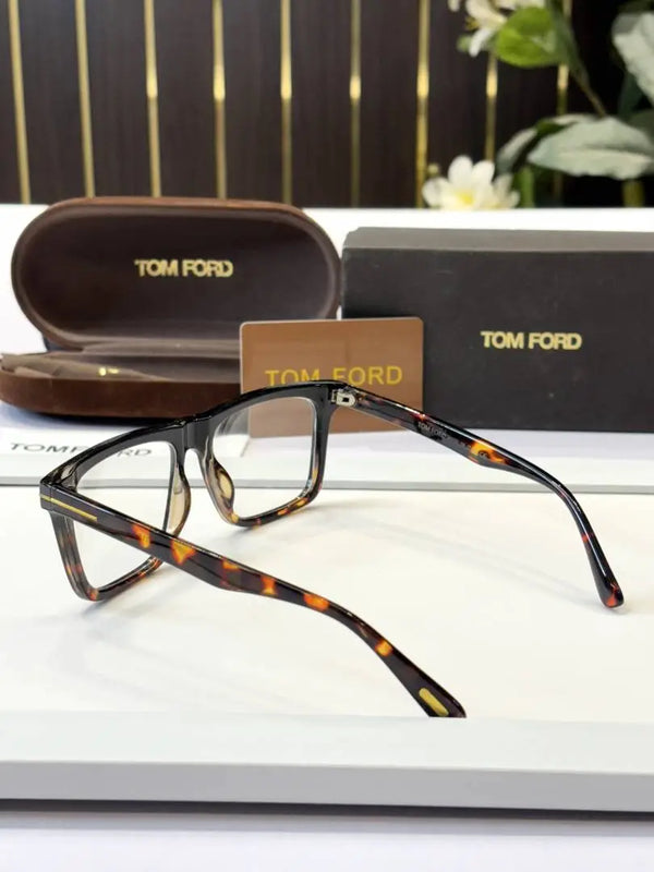 _Tom_ford_12_frame