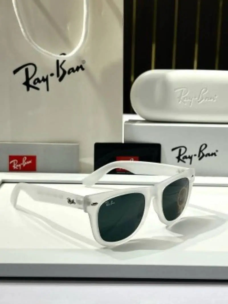 _Rayban_2140_white_green