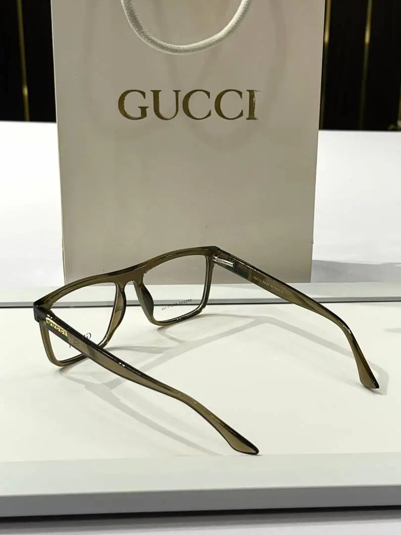 _Gucci_23117_frame