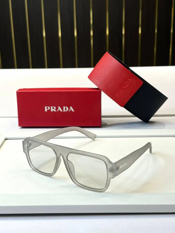 _Prada_22_plano_