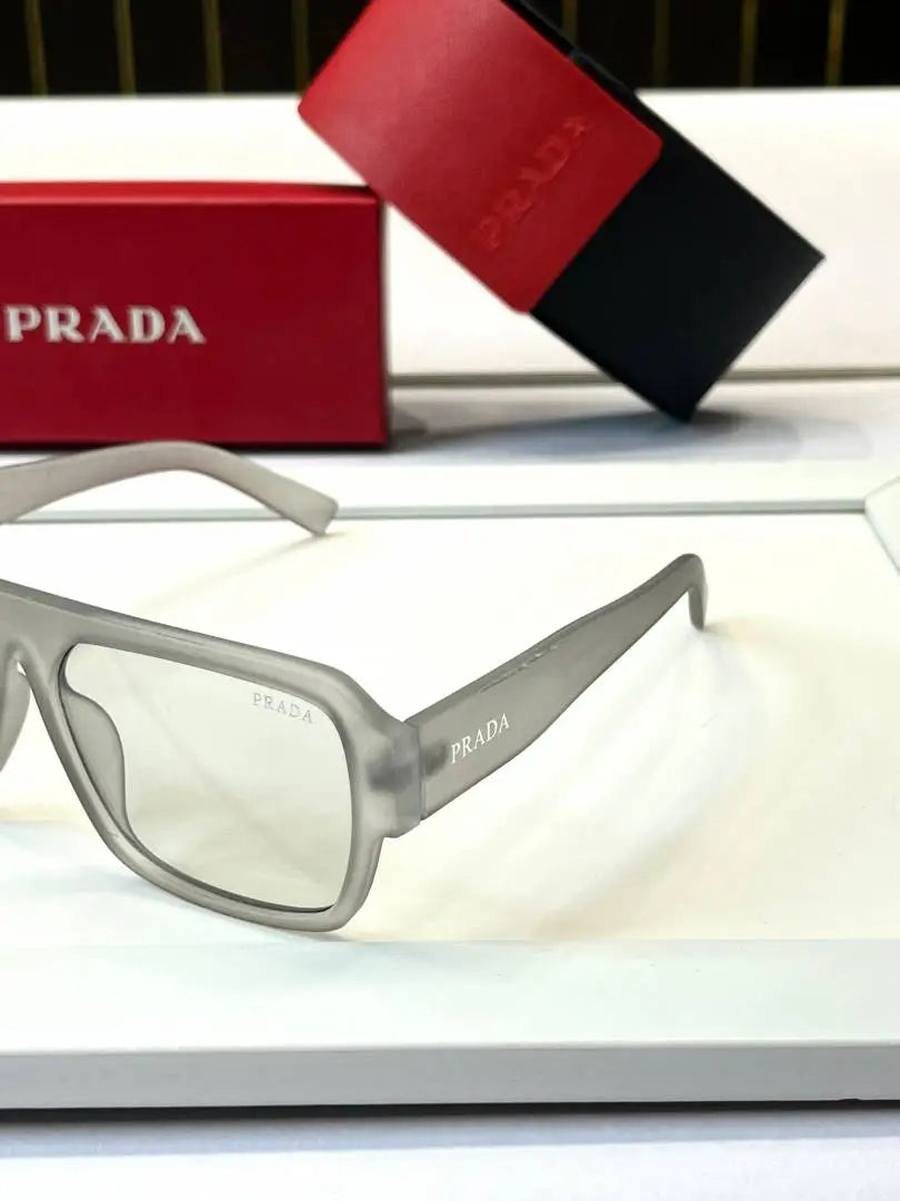 _Prada_22_plano_