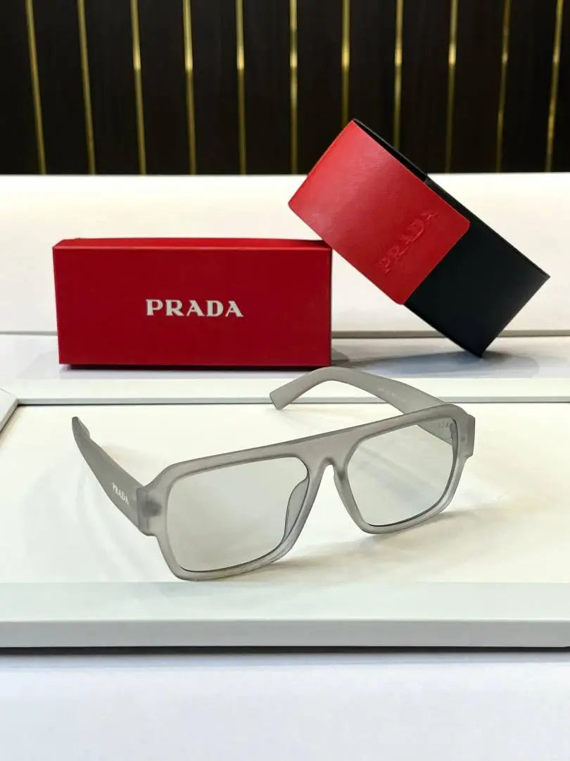 _Prada_22_plano_
