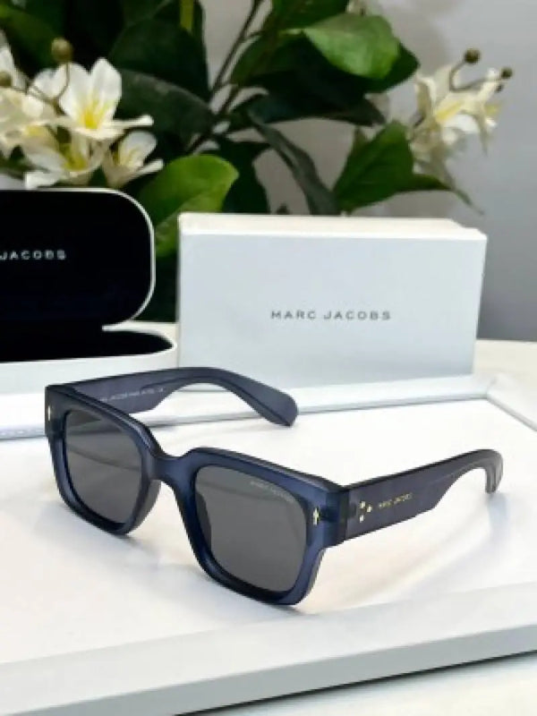 _Marc_jacobs_M1126_