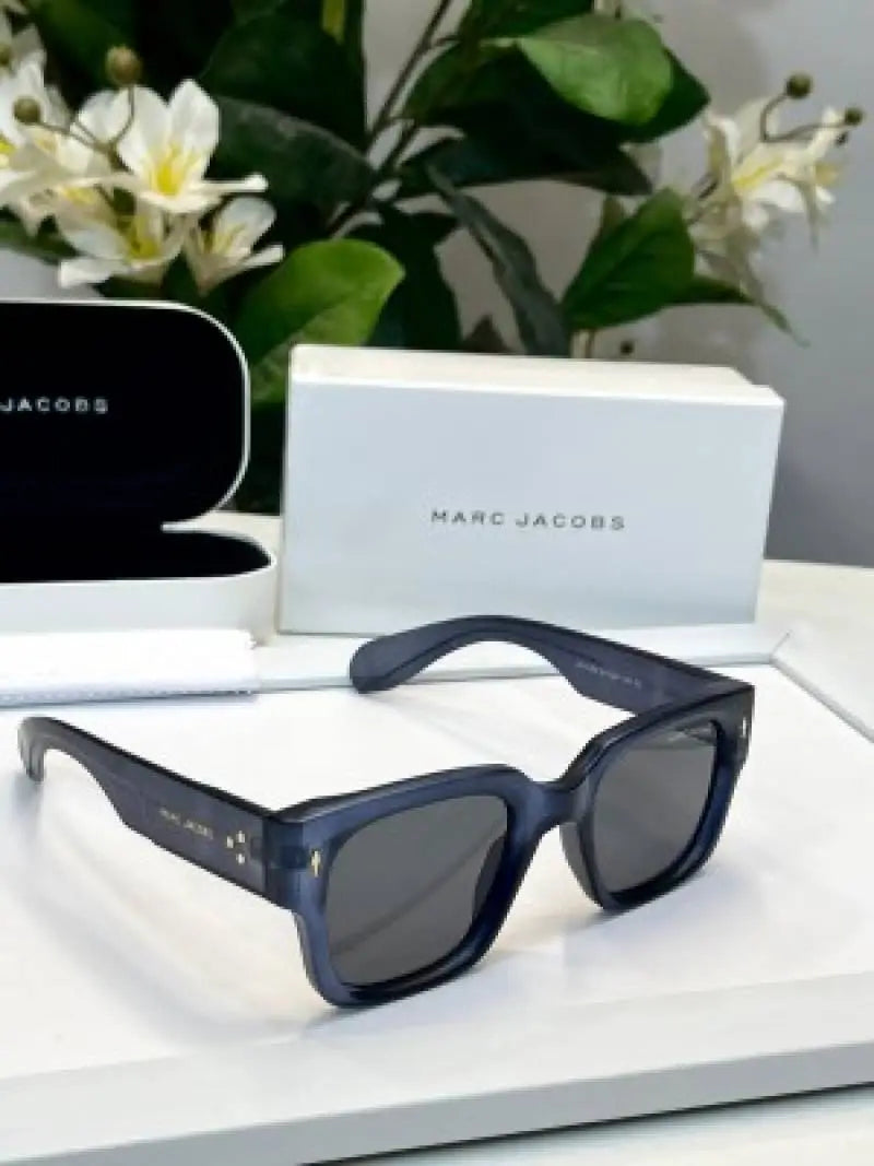 _Marc_jacobs_M1126_