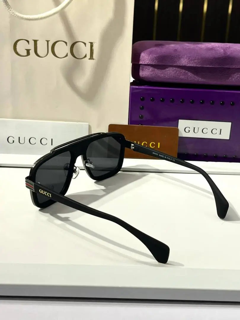 _Gucci_1295_full_blk