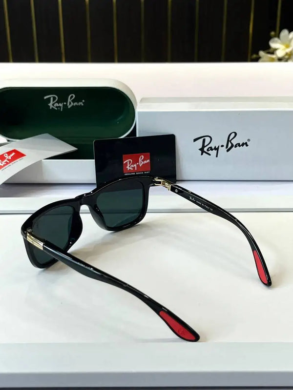 _Rayban_8352_