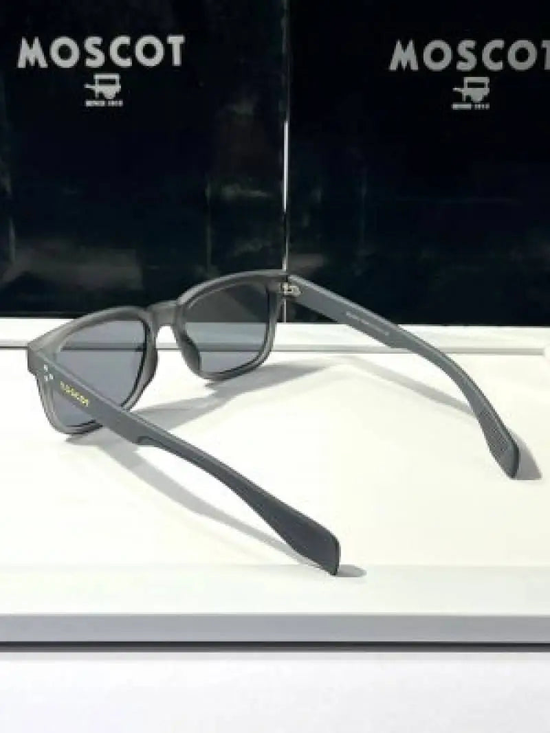 _Moscot_Originals_130_grey