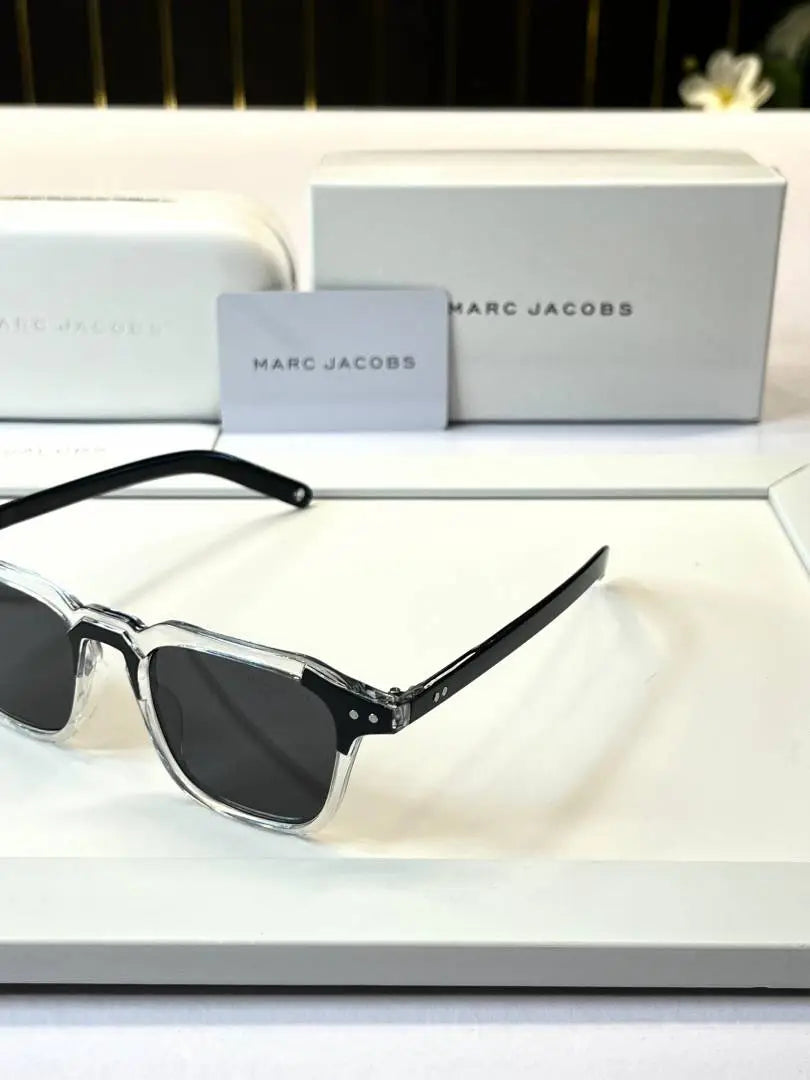 _Marc_jacobs_517_