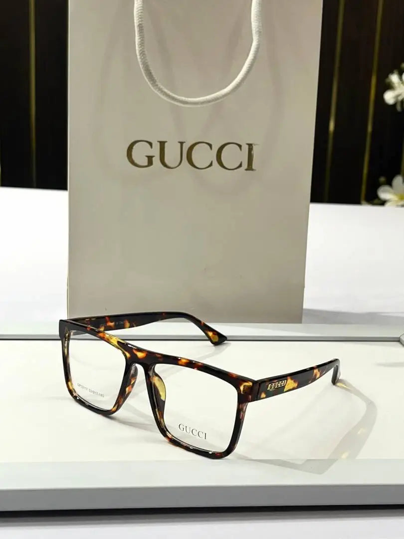_Gucci_23117_printed_frame