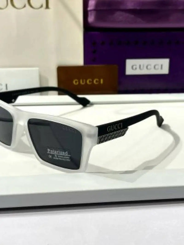 _Gucci_GG_1088_white_blk