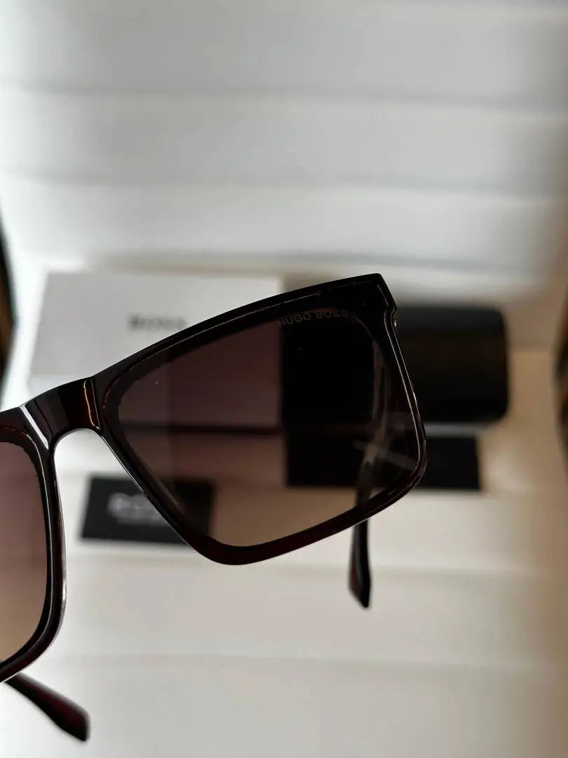 _Hugo_boss_1350_