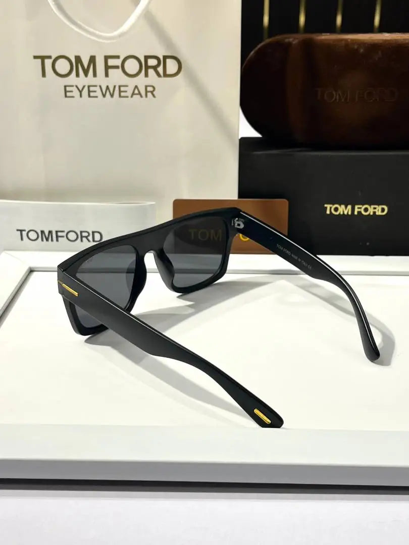 _Tom_ford_1922_blk