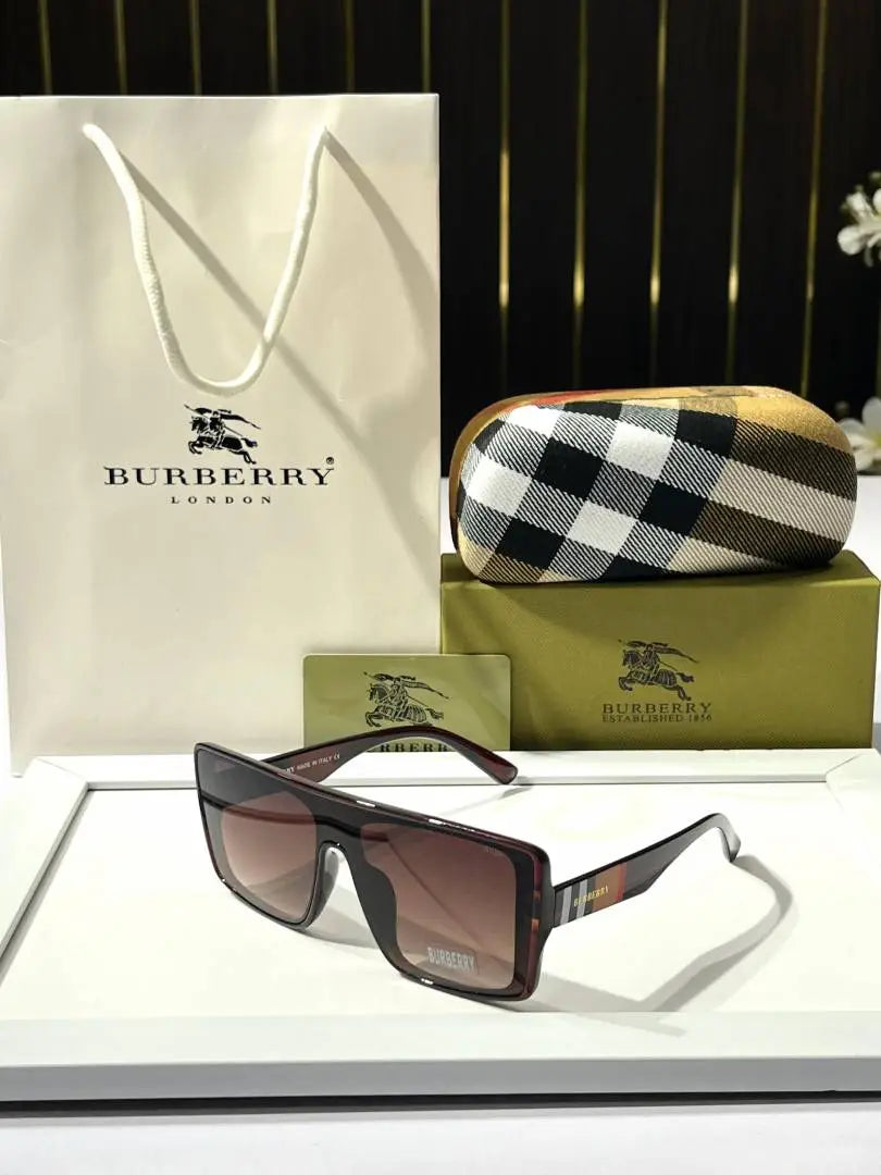 _Burberry_9059_