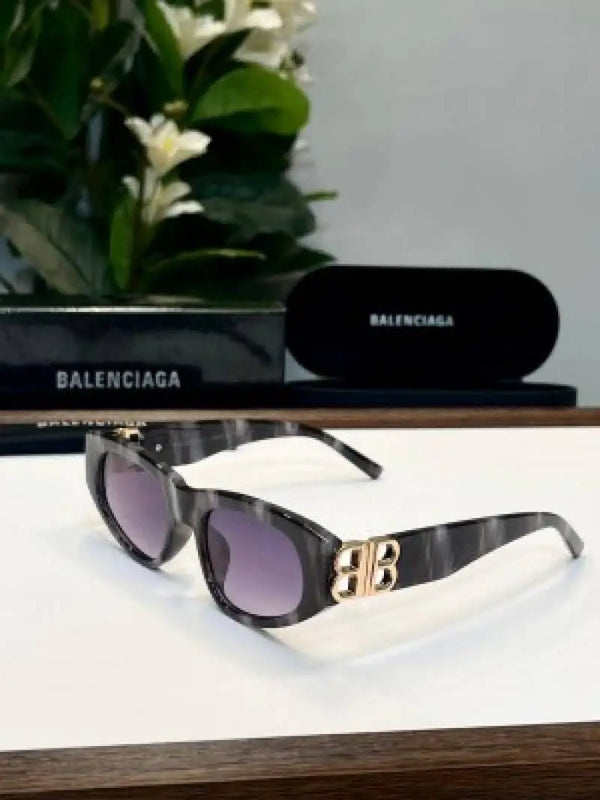 _Balenciaga_22062_