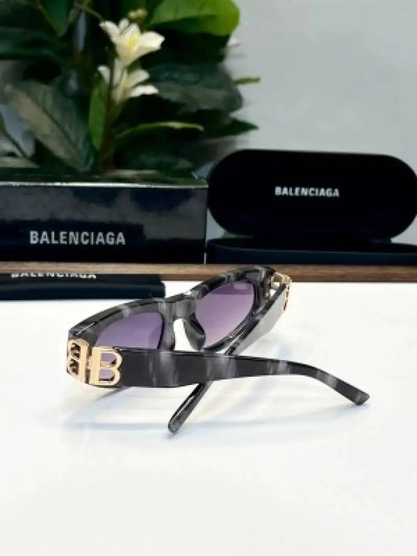 _Balenciaga_22062_