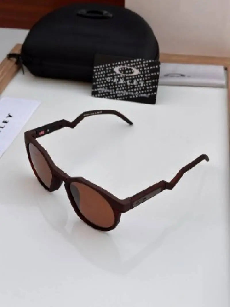 _Oakley_4919_brown
