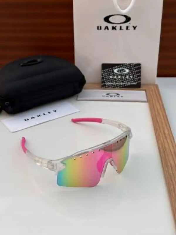 _Oakley_94002_