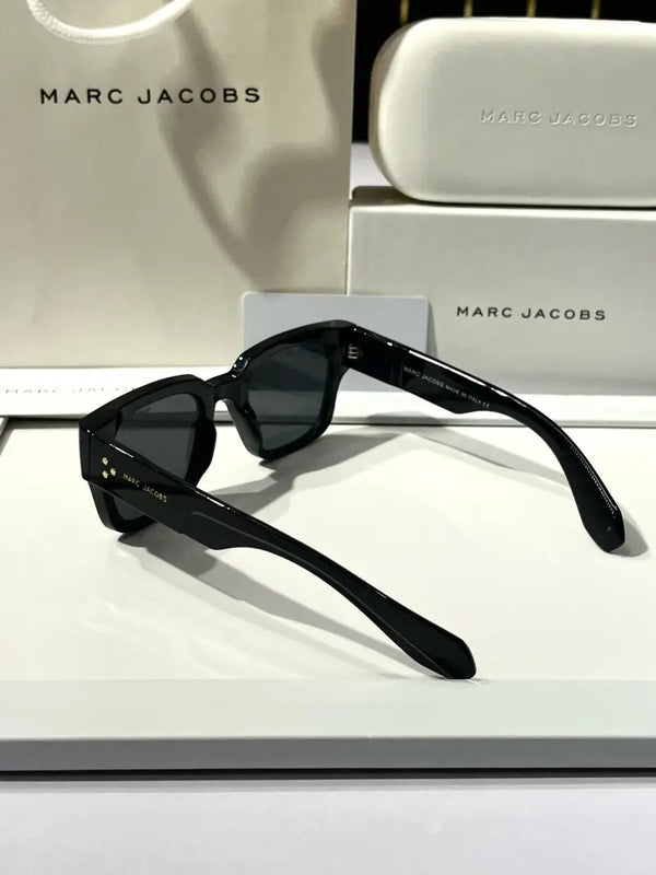 _Marc_jacobs_M1126_black