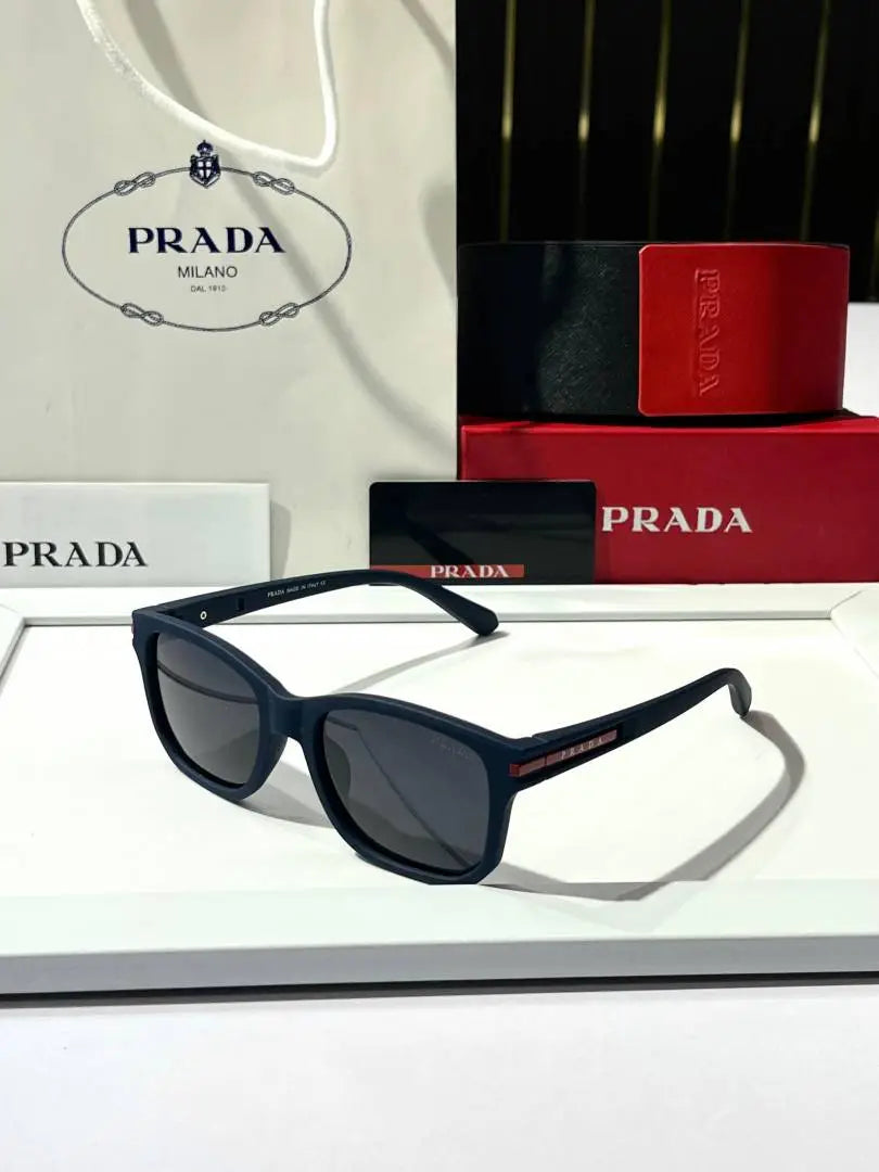 _Prada_2237_matt_blue